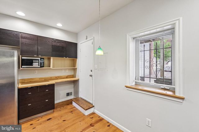 1808 E LOMBARD ST, Baltimore, MD 21231