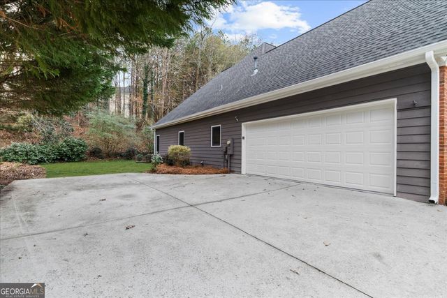 1847 Shaker Falls Lane, Lawrenceville, GA 30045