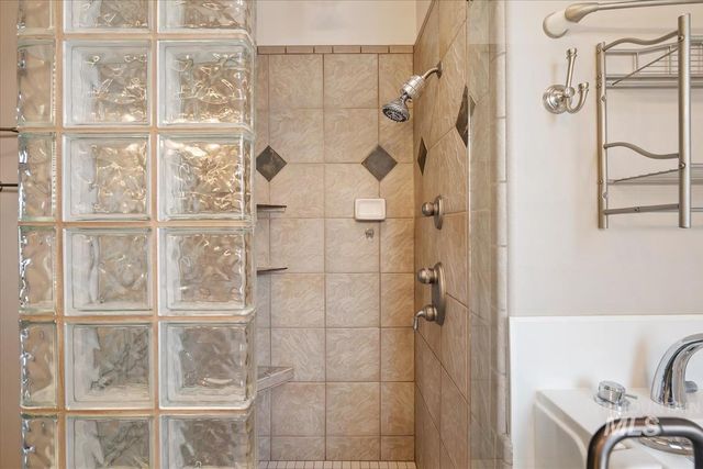 6980 E Greens Dr, Nampa, ID 83687