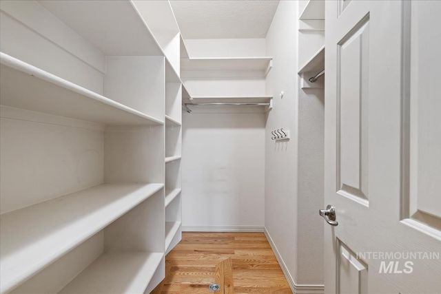 6980 E Greens Dr, Nampa, ID 83687