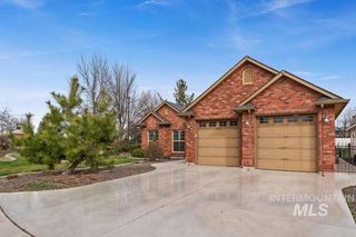 6980 E Greens Dr, Nampa, ID 83687