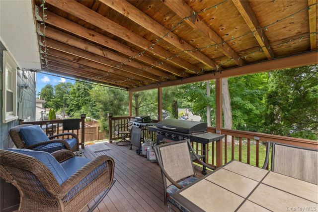 24 Maplewood Boulevard, Suffern, NY 10901
