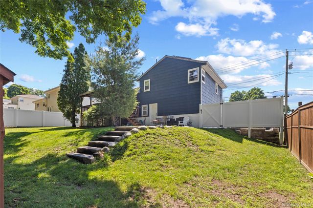 24 Maplewood Boulevard, Suffern, NY 10901