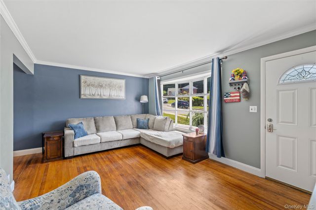 24 Maplewood Boulevard, Suffern, NY 10901