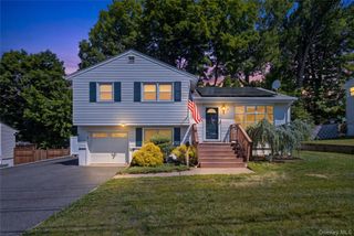 24 Maplewood Boulevard, Suffern, NY 10901