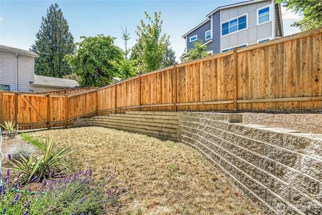 17051 8th Avenue NE, Shoreline, WA 98155