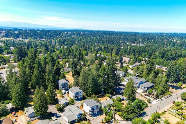 17051 8th Avenue NE, Shoreline, WA 98155