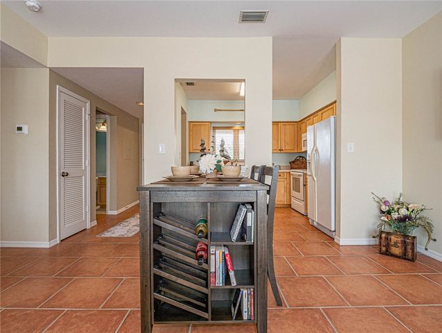 5060 Harmony Circle 307, Vero Beach, FL 32967