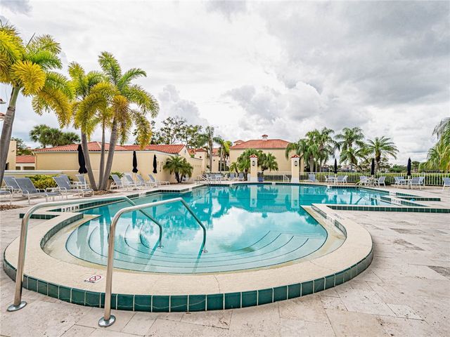 5060 Harmony Circle 307, Vero Beach, FL 32967