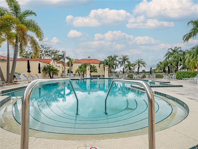 5060 Harmony Circle 307, Vero Beach, FL 32967