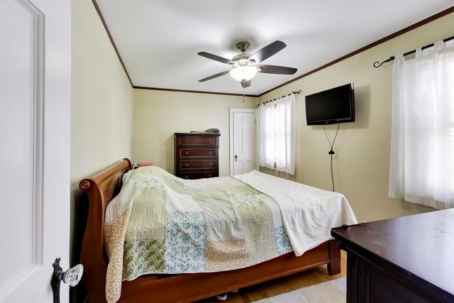 6341 N Neenah Avenue, Chicago, IL 60631