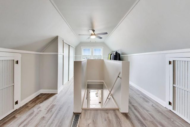 6341 N Neenah Avenue, Chicago, IL 60631