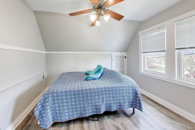 6341 N Neenah Avenue, Chicago, IL 60631