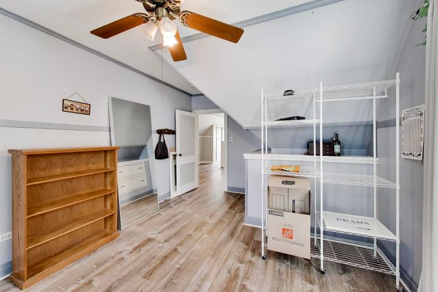 6341 N Neenah Avenue, Chicago, IL 60631