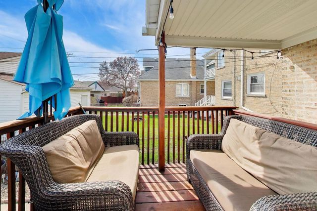 6341 N Neenah Avenue, Chicago, IL 60631