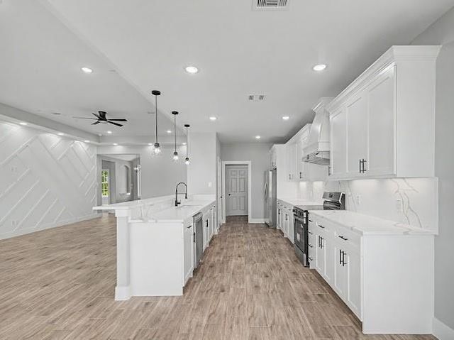 1220 Appaloosa Circle, Angleton, TX 77515