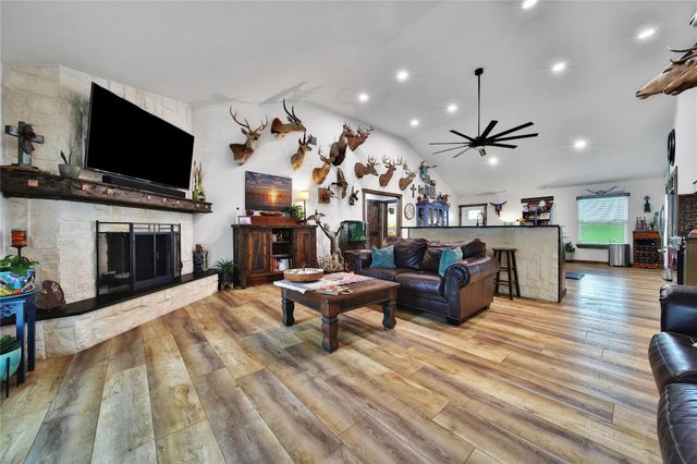 30906 Walnut Creek Road, Magnolia, TX 77355