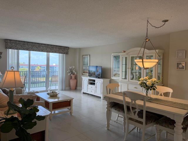 1150 Hillsboro Mile 405, Hillsboro Beach, FL 33062