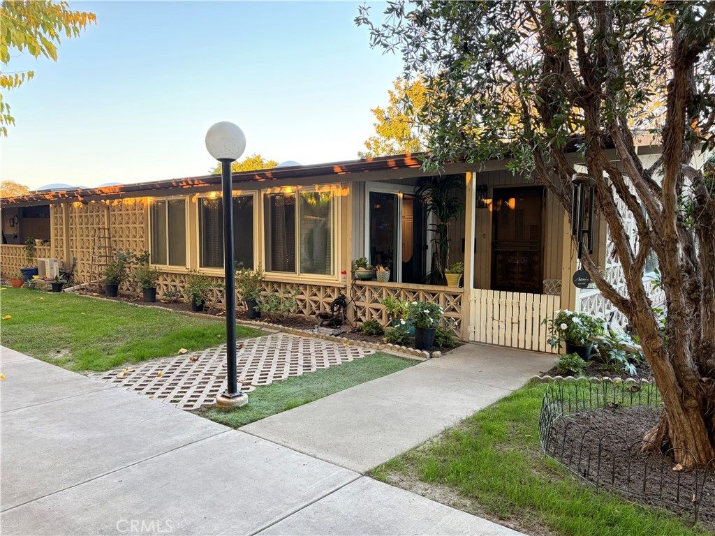 13361 El Dorado Dr., M8-201A, Seal Beach, CA 90740