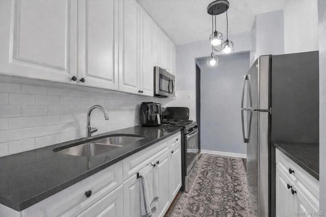 2550 Olinville Avenue 2H, Bronx, NY 10467