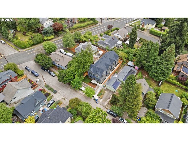 4060 Se Long St, Portland, OR 97202