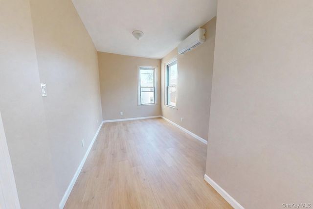 9561 115th Street, Richmond Hill, NY 11419