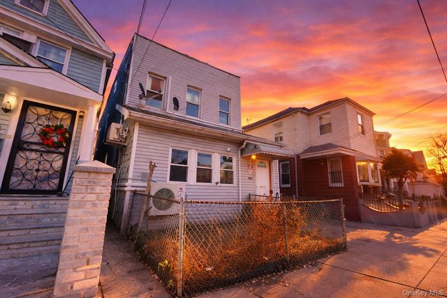 9561 115th Street, Richmond Hill, NY 11419