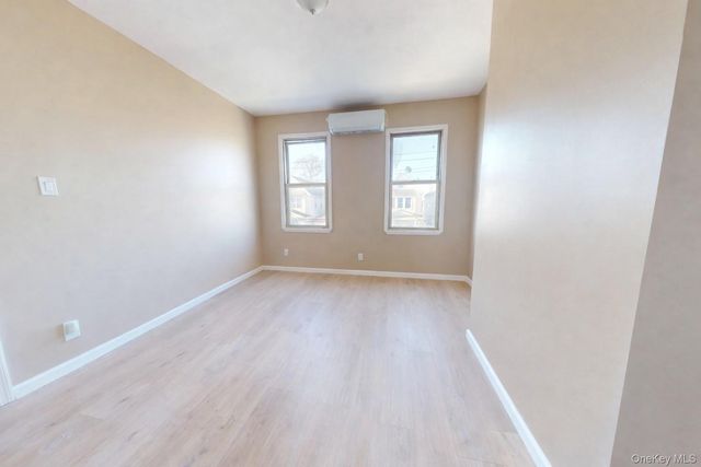 9561 115th Street, Richmond Hill, NY 11419