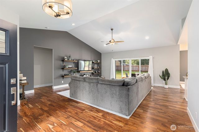 7400 SE Nelson Road, Olalla, WA 98359