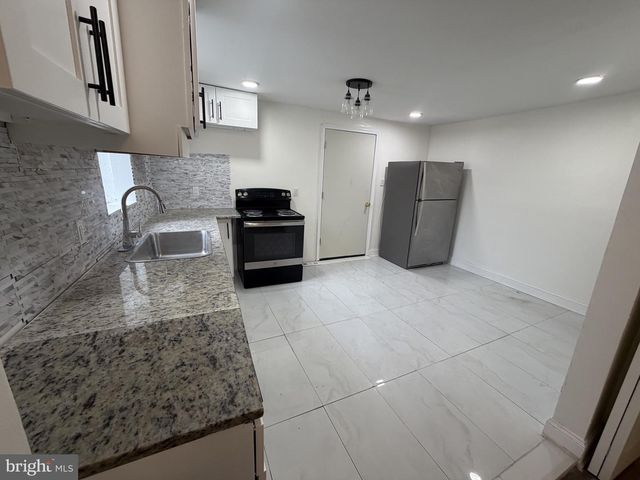 142 BARTLETT AVE, Sharon Hill, PA 19079