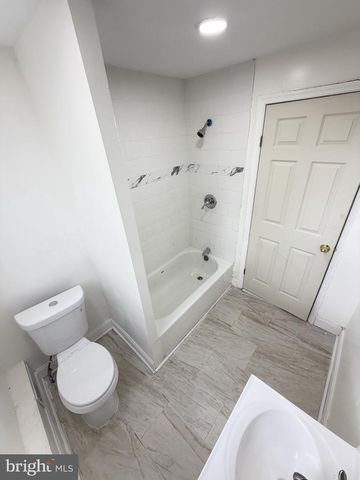 142 BARTLETT AVE, Sharon Hill, PA 19079