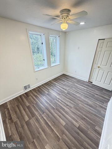 142 BARTLETT AVE, Sharon Hill, PA 19079
