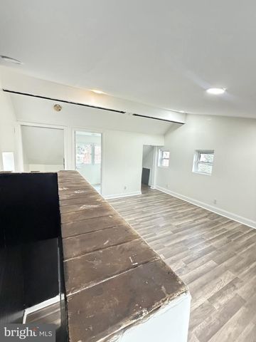 142 BARTLETT AVE, Sharon Hill, PA 19079
