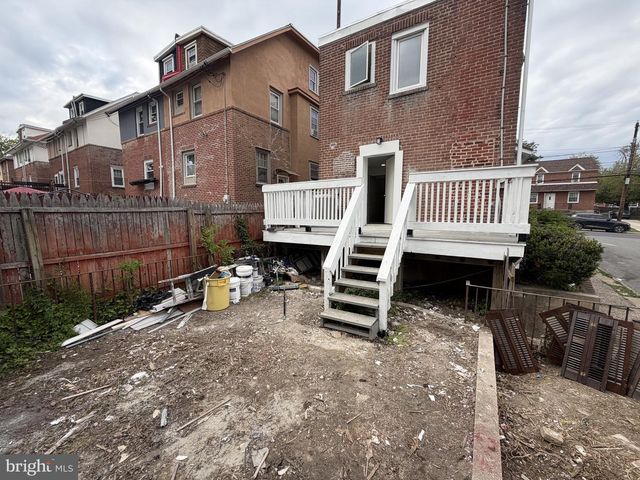 142 BARTLETT AVE, Sharon Hill, PA 19079
