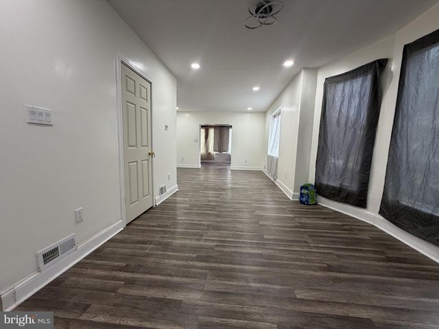 142 BARTLETT AVE, Sharon Hill, PA 19079