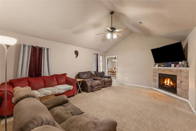 1329 Homestead Lane, West Fork, AR 72774