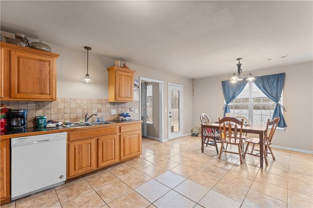 1329 Homestead Lane, West Fork, AR 72774