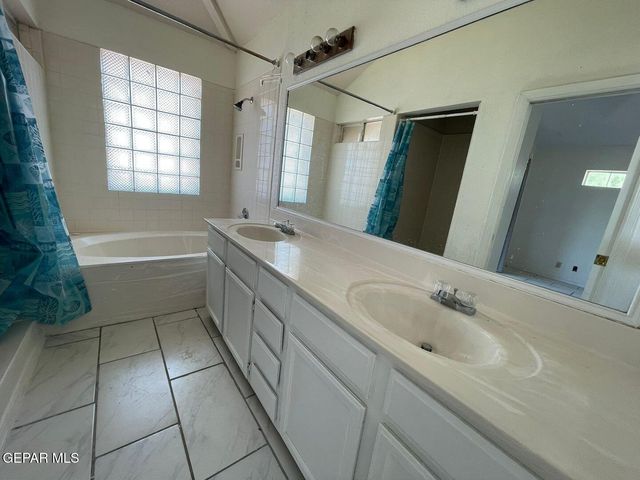 4304 LOMA ALEGRE Drive, El Paso, TX 79934