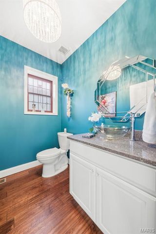 5223 Botanical Avenue, St Louis, MO 63110