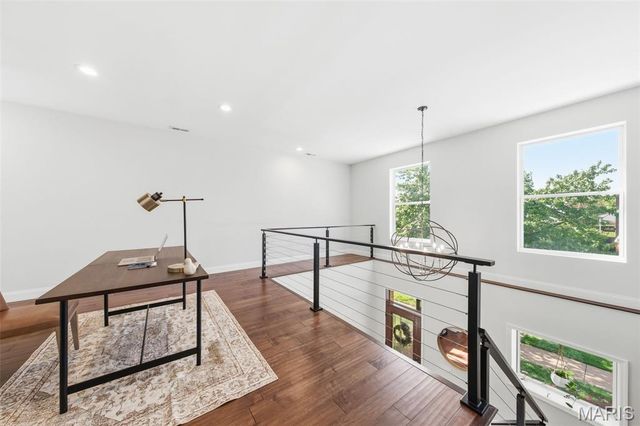 5223 Botanical Avenue, St Louis, MO 63110
