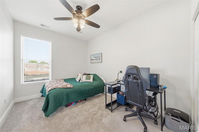 5223 Botanical Avenue, St Louis, MO 63110