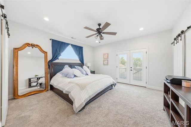5223 Botanical Avenue, St Louis, MO 63110
