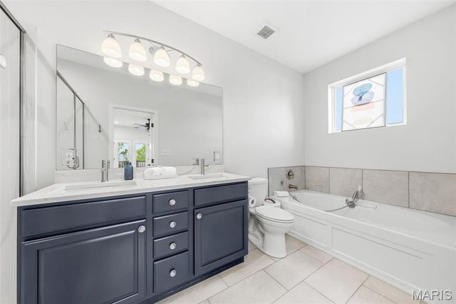 5223 Botanical Avenue, St Louis, MO 63110