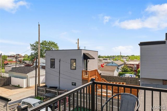 5223 Botanical Avenue, St Louis, MO 63110