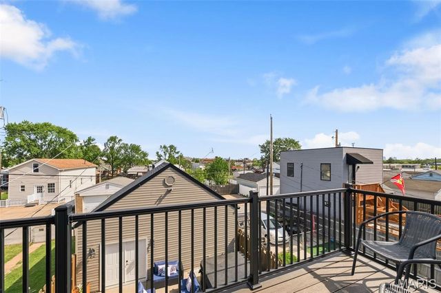 5223 Botanical Avenue, St Louis, MO 63110