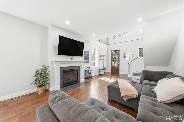 5223 Botanical Avenue, St Louis, MO 63110