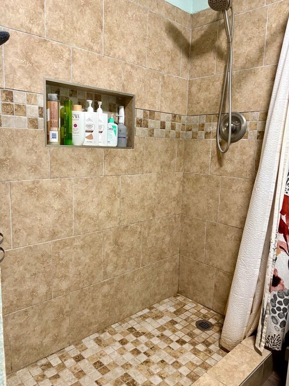 Image 13 of property listing at 112 S Woods Street, Bronte, TX 76933
