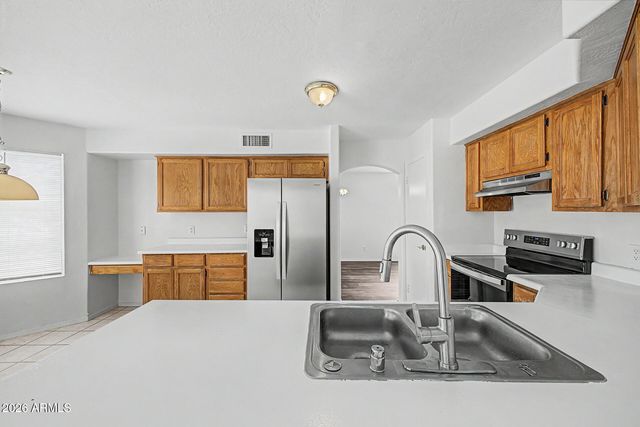 3121 E WAGONER Road, Phoenix, AZ 85032