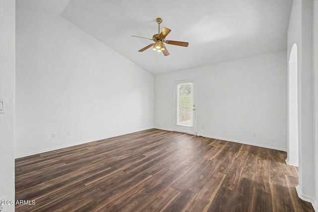 3121 E WAGONER Road, Phoenix, AZ 85032