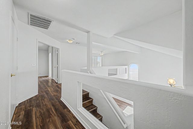 3121 E WAGONER Road, Phoenix, AZ 85032